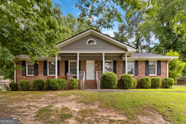 Popular Villa Estates Real Estate