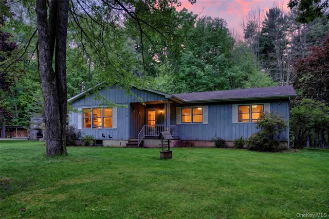 Popular Lake DeVengoe Real Estate