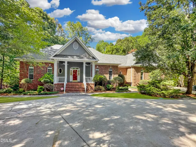Popular Rondeau Woods Real Estate