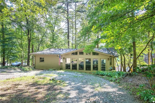 Popular Stamp Creek Cottage Real Estate