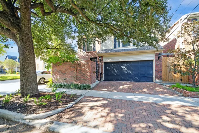 Cheap Castle Court Real Estate