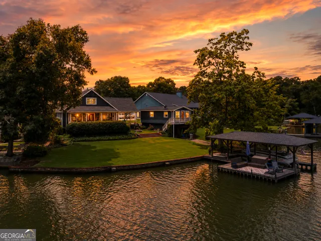 Popular ALCOVY BLUFFS Real Estate