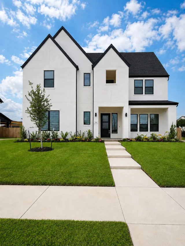 Popular Northfield Real Estate