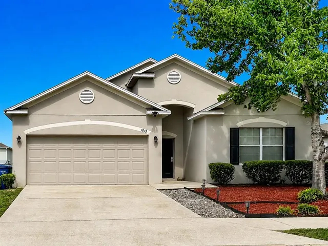 Popular NEWBERRY PLACE Real Estate