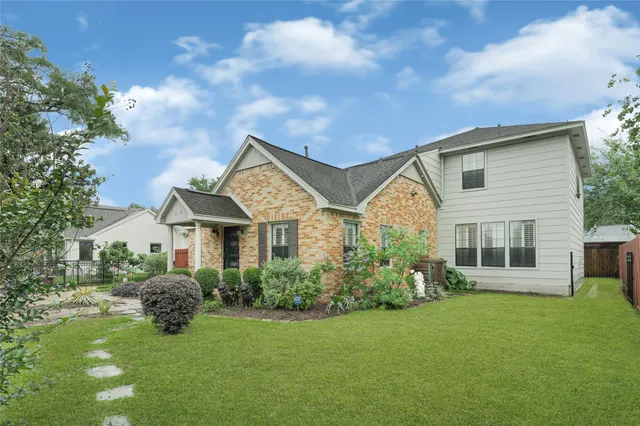 Popular Lindale Park Sec 06 Real Estate