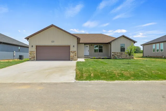 Cheap Creekside 1st Real Estate