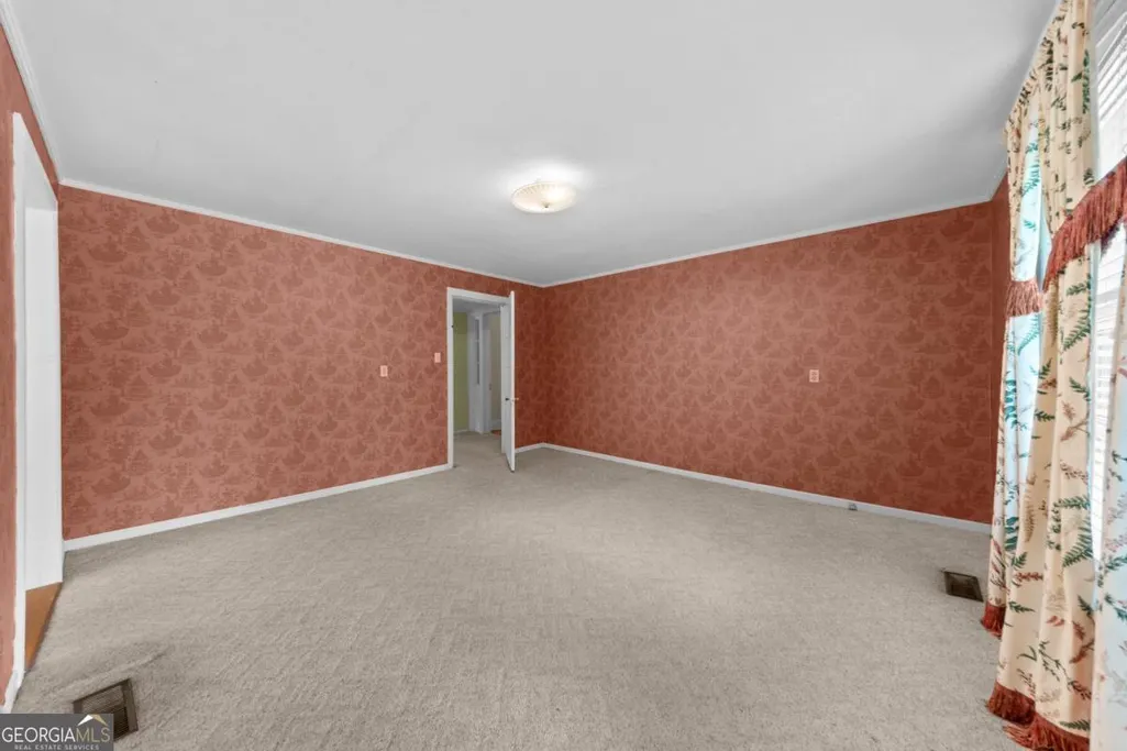 Listing Thumbnail Image 4