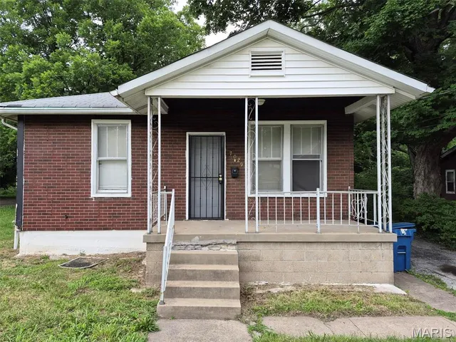 Popular Belle Mead Place Real Estate