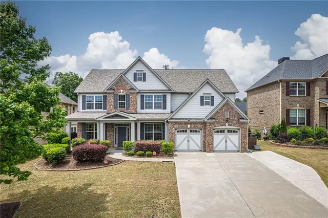 Popular Brandon Hall Real Estate