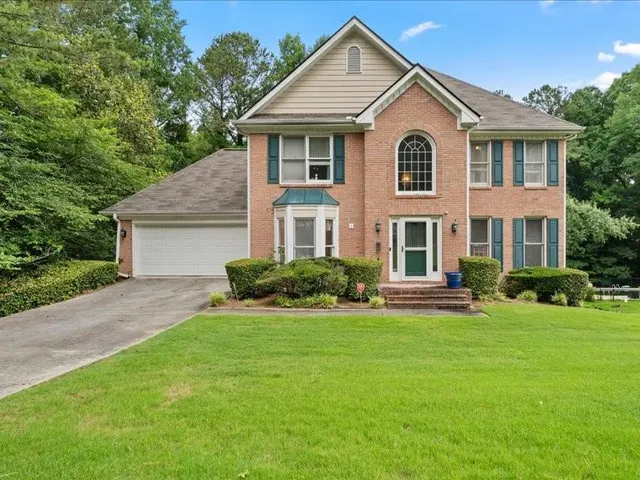 Popular Camary Place Real Estate
