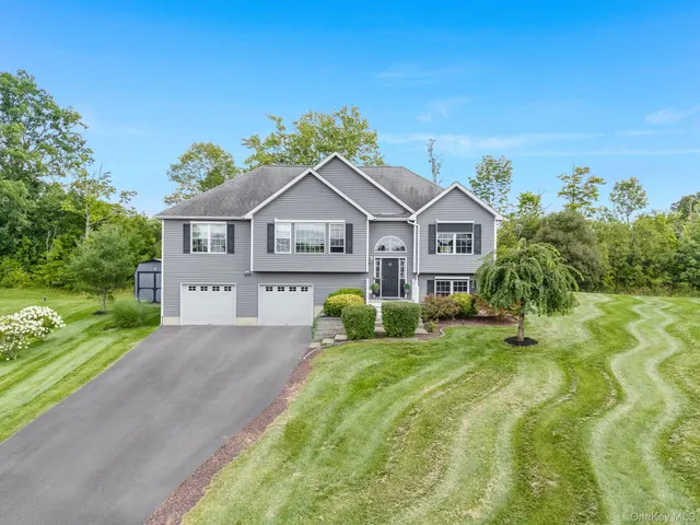 Popular Maloney Woods Real Estate