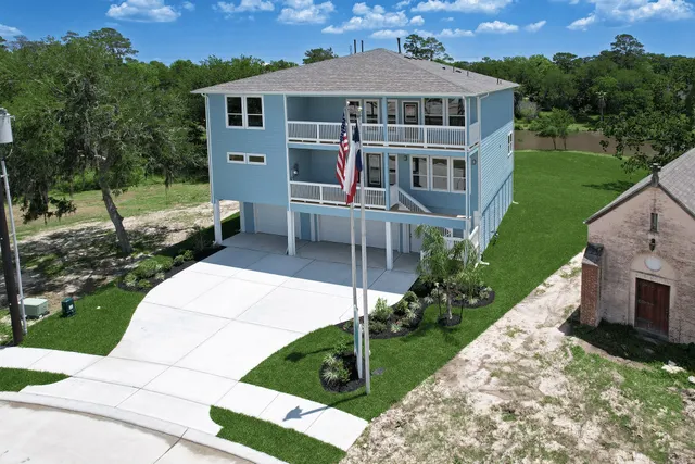 Expensive Peacock Isles Real Estate