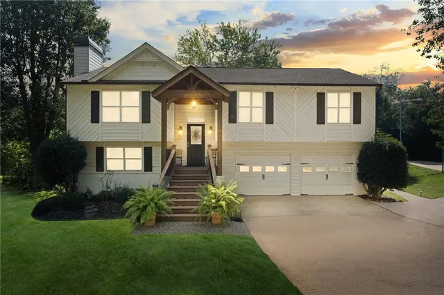 Popular Morgan Farms Real Estate