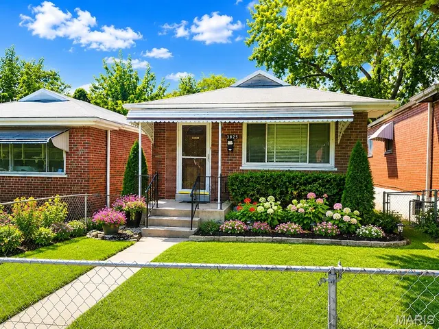 Popular Henry Whitmores Real Estate