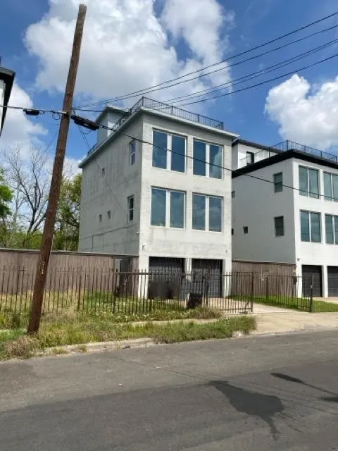 Popular Rawley Vista Real Estate