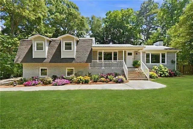 Popular Shady Brook Acres Real Estate