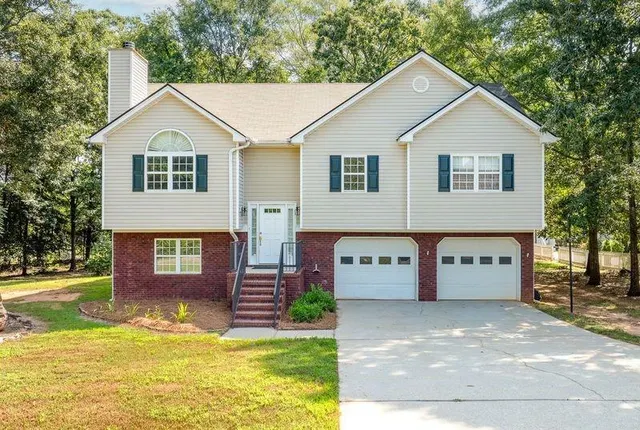 Popular Academy Woods Real Estate