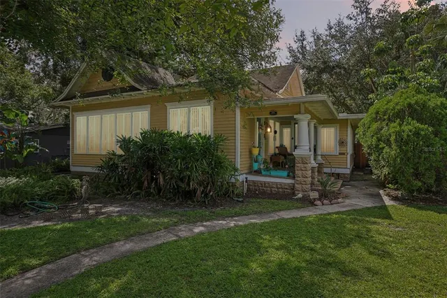 Popular CURLIN PLACE Real Estate