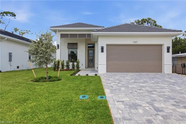 Popular NORTH NAPLES HIGHLANDS Real Estate