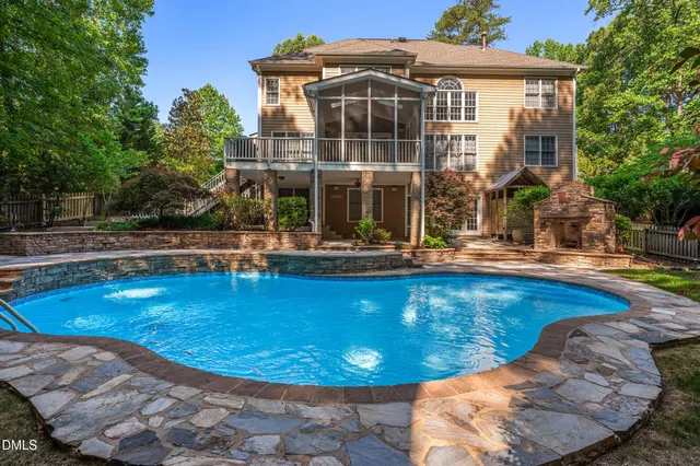 Expensive Kimmon Place Real Estate