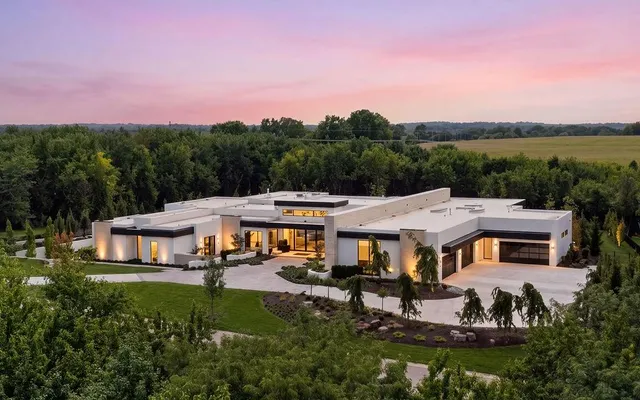Expensive Stilwell Real Estate