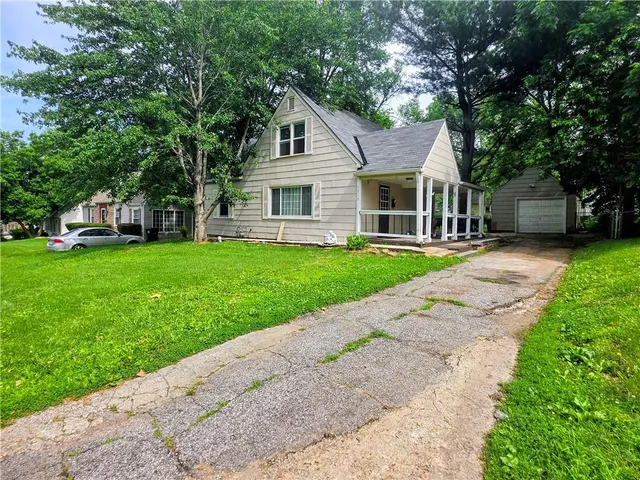 Popular Crysler Meadows Real Estate