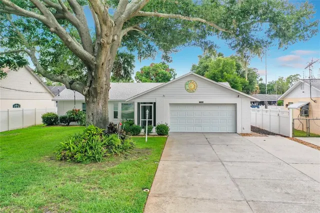 Cheap WESTERN SHORES Real Estate