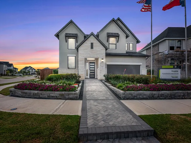 Expensive Tompkins Reserve Real Estate