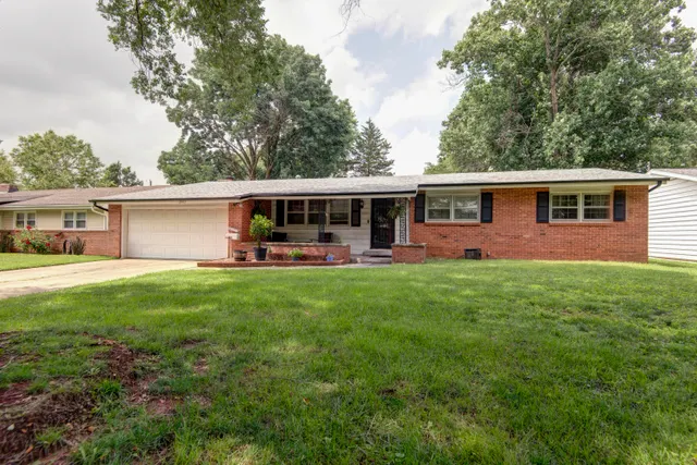 Popular Rosebrier Real Estate