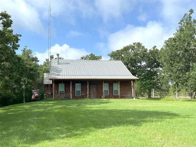 Popular Summer Place Real Estate