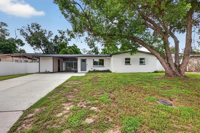 Popular TEMPLE TERRACE PLAZA Real Estate
