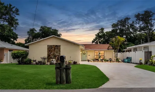 Expensive BAYVIEW ESTATES OF INDIAN ROCKS Real Estate