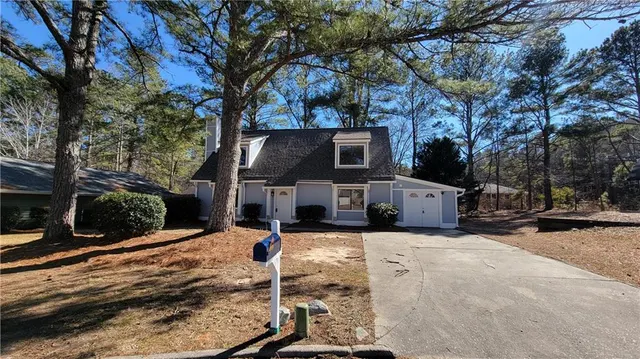 Popular SHANNON GLEN Real Estate
