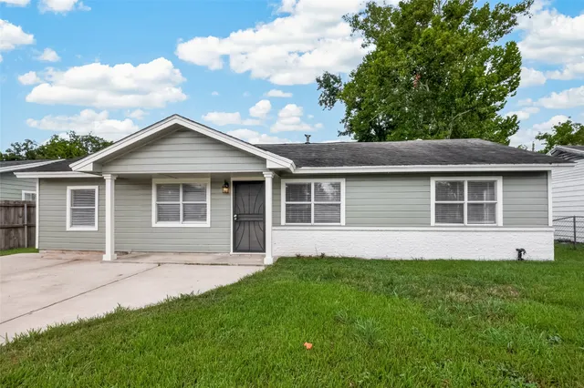 Popular Oakwilde Sec 03 Real Estate