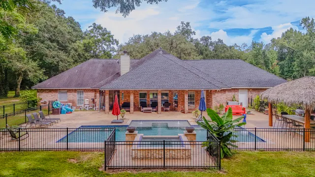 Popular Sugar Mill West Real Estate