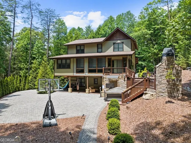 Expensive Goose Island Hideaway Real Estate
