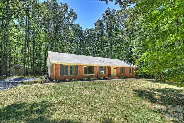 Expensive Chestnut Lake Real Estate