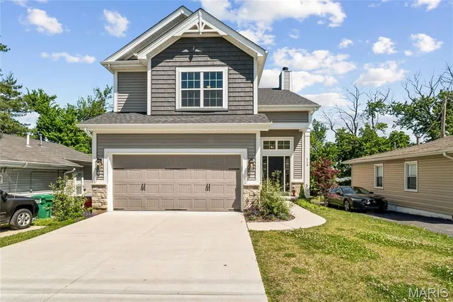 Popular Sunset Manor Real Estate
