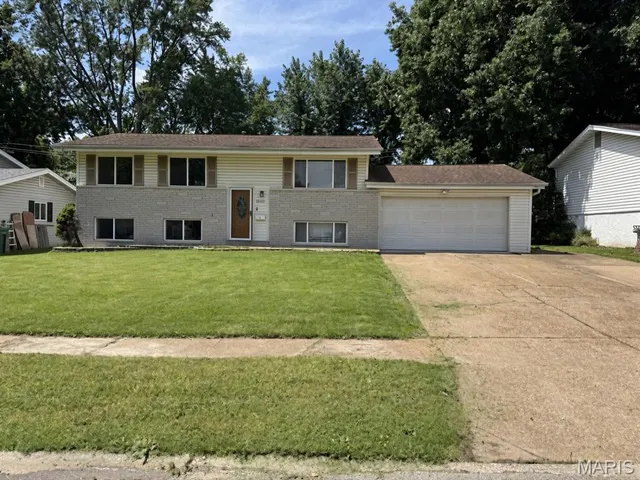 Popular Sunset Place Real Estate