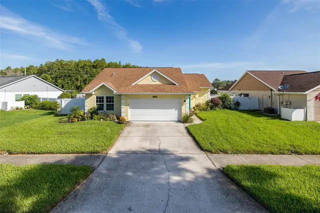 Popular HUNTERS RIDGE Real Estate