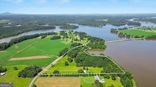 Popular Lindsey Estate Real Estate