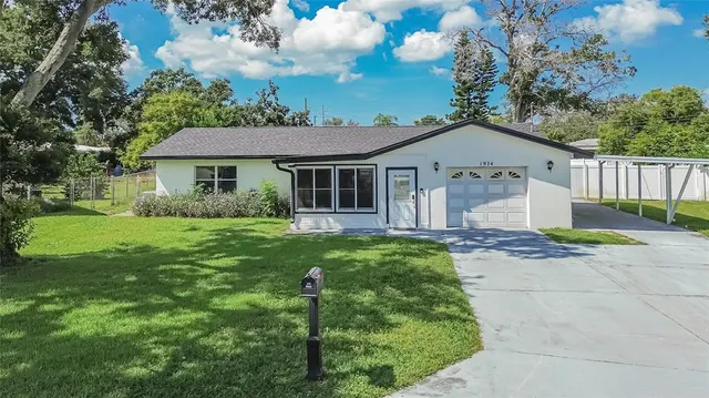 Cheap RICHMOND HILL Real Estate