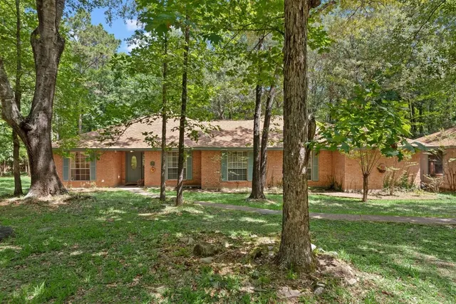 Popular Sendera Ranch Real Estate