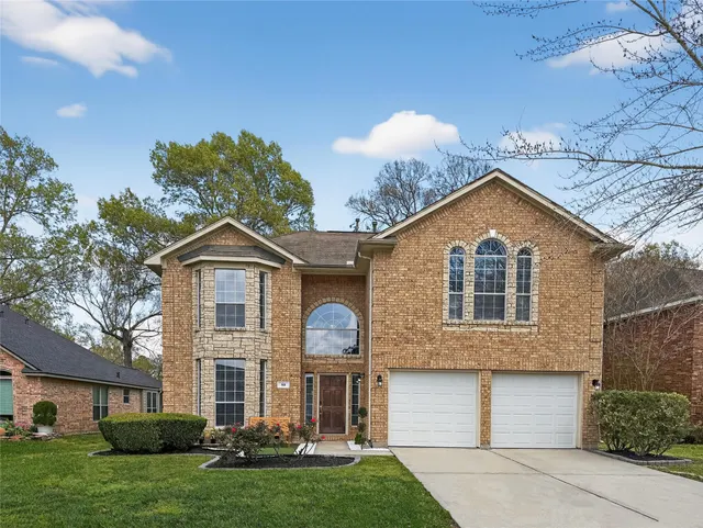 Popular Del Lago 01 Real Estate