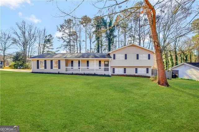 Expensive Mann Manor Real Estate