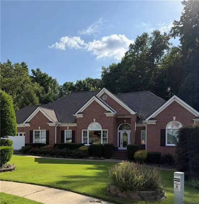 Popular Mayfield Farms Real Estate