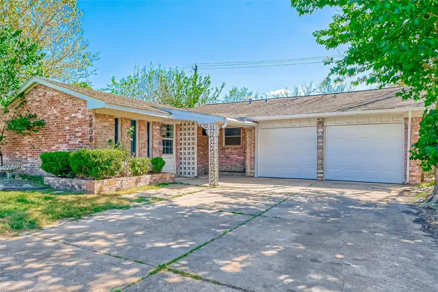 Expensive Edgewood Terrace Sec 02 Real Estate