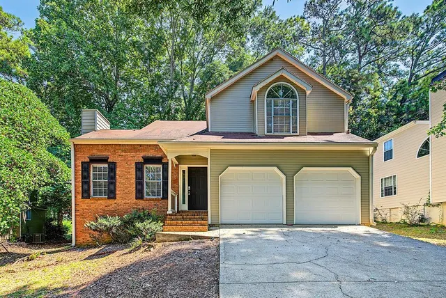 Popular COBB PLACE MANOR Real Estate
