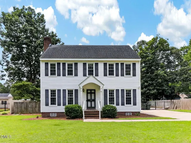 Popular Parkwood Forest Real Estate