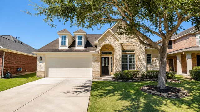 Popular Mission Sierra Sec 1 Real Estate